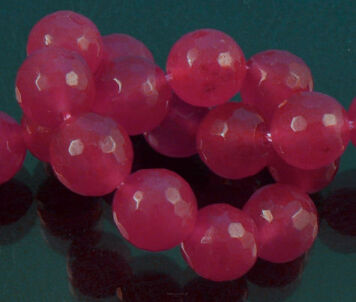 Jade Kugeln facettiert 10mm Fuchsia Schnur 40cm 38pcs