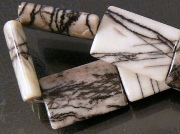 Jasper Picasso Rectangle 20/15 mm cord 40cm